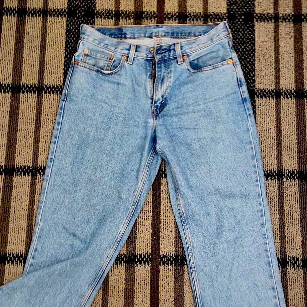Never worn Levi’s 550, size 32x32